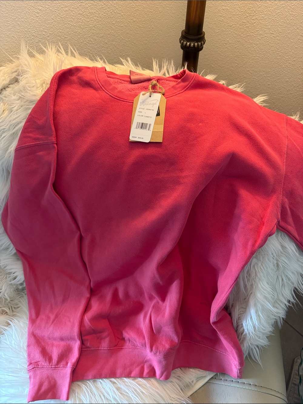 BNWT Vintage red/pink Crewneck Sweatshirt